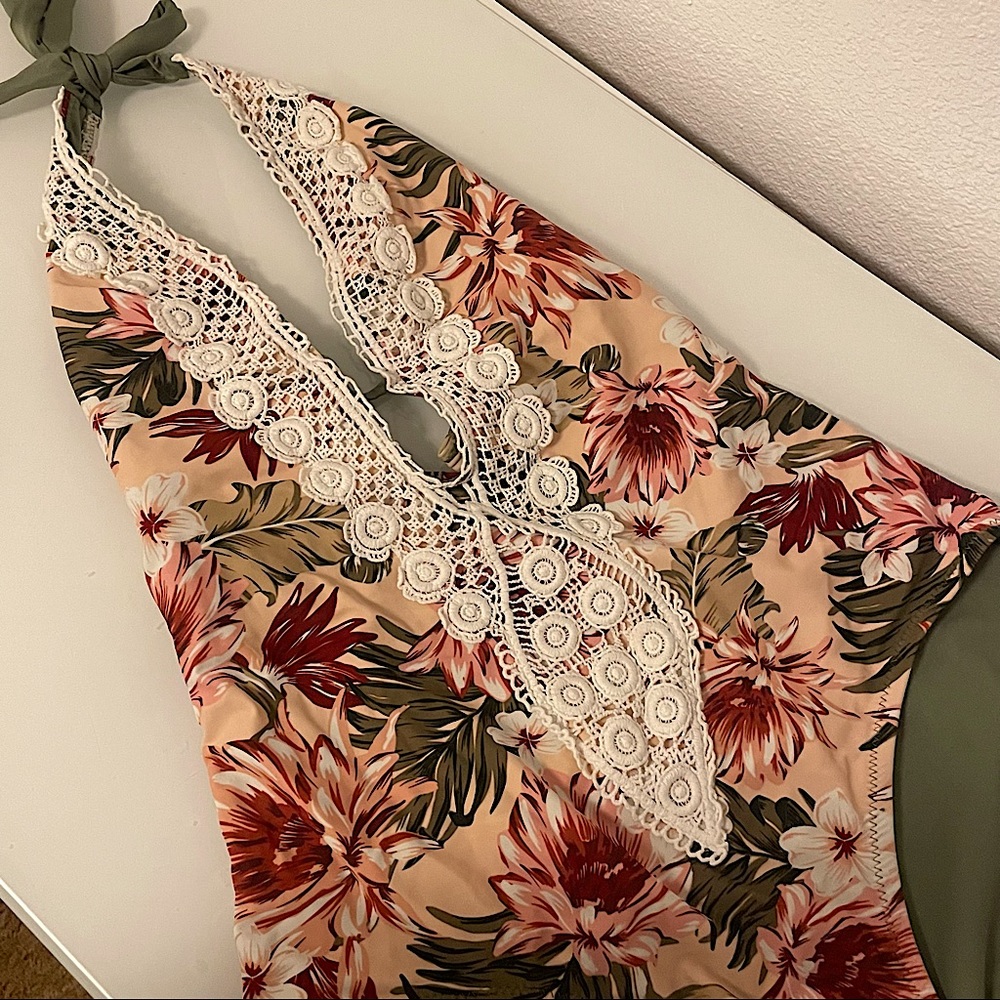 Crochet trim one piece